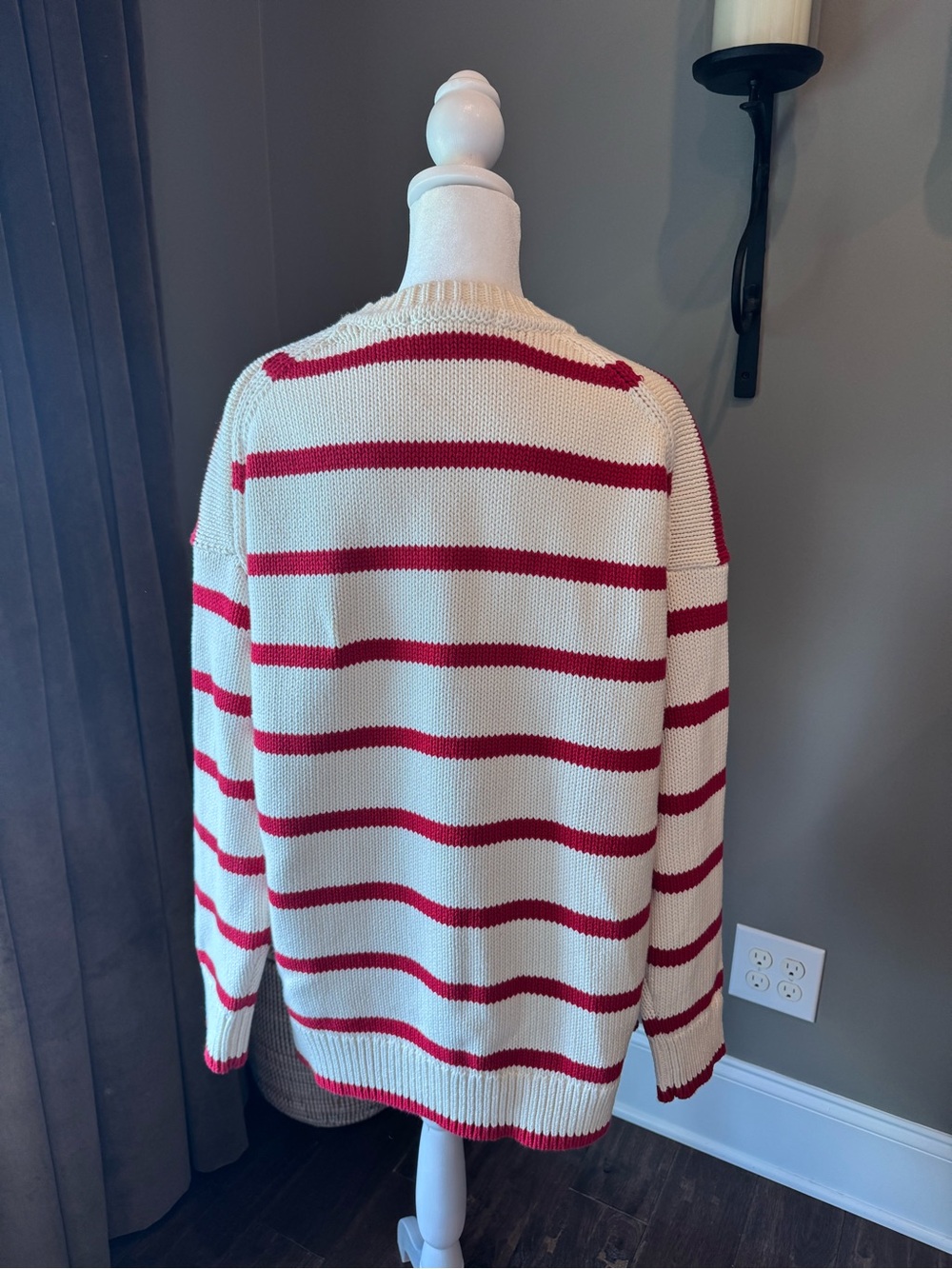 Boden Cream & Red Striped Oversized Knit Sweater – Size Medium. NWOT - Picture 4 of 4
